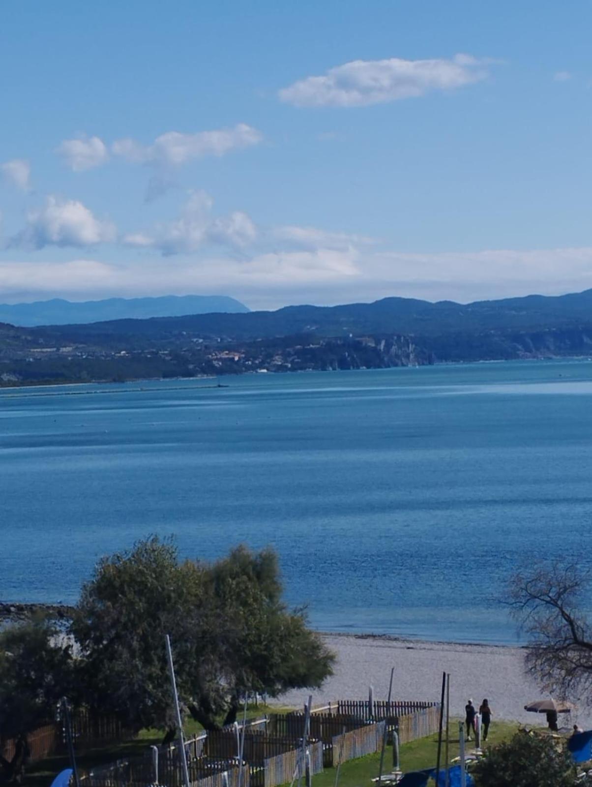 Appartamento Luxury Vista Mare Per 6 Persone A Marina Julia Eksteriør billede
